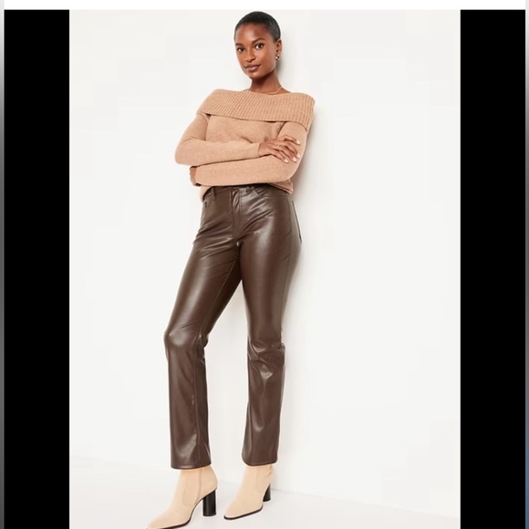 NWOT Old Navy Brown High Rise Boot Cut Faux Leather Pants.  Size 4Tall - Picture 1 of 3